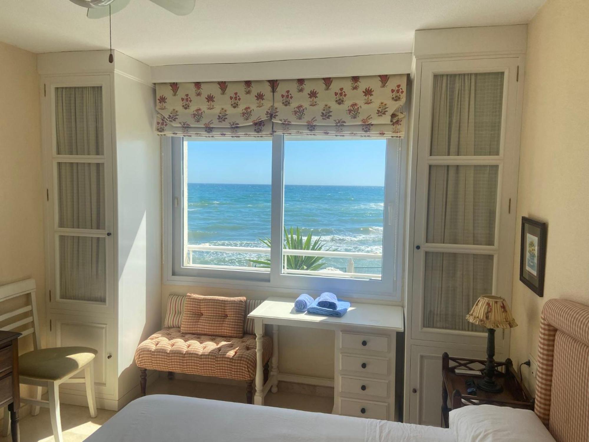 Apartment Playa Real Marbella Bagian luar foto