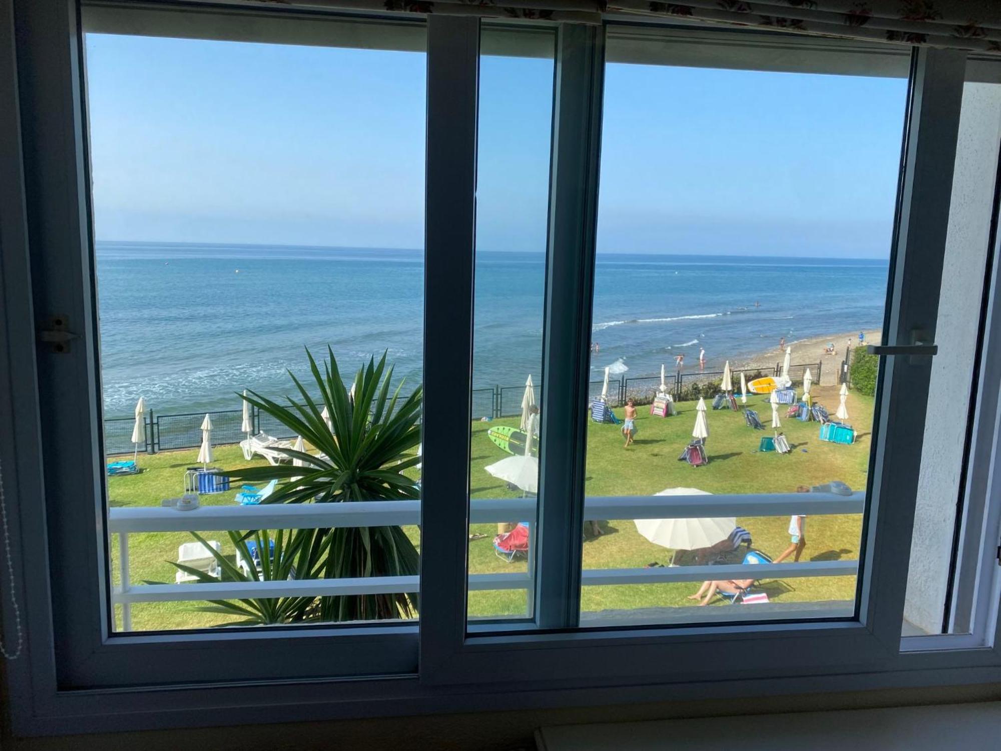 Apartment Playa Real Marbella Bagian luar foto