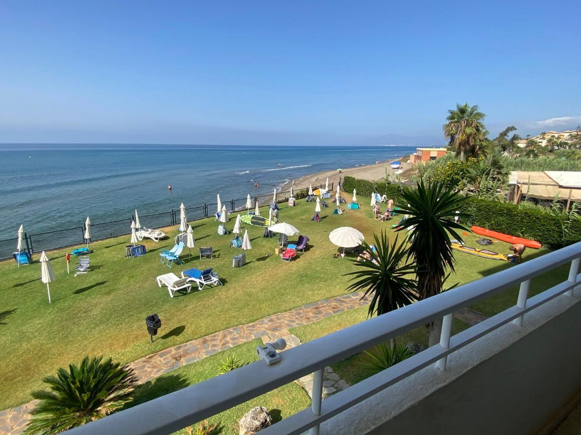 Apartment Playa Real Marbella Bagian luar foto