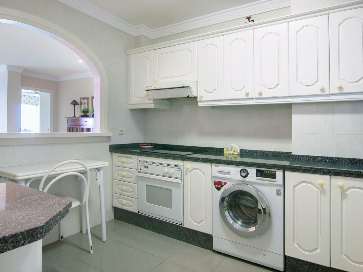 Apartment Playa Real Marbella Bagian luar foto